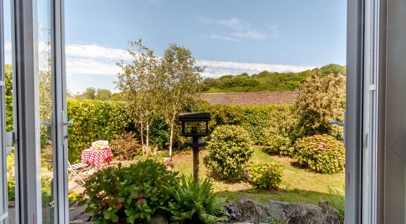 Photo of 3 Bed in Tenby