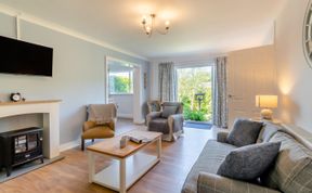 Photo of 3 Bed in Tenby
