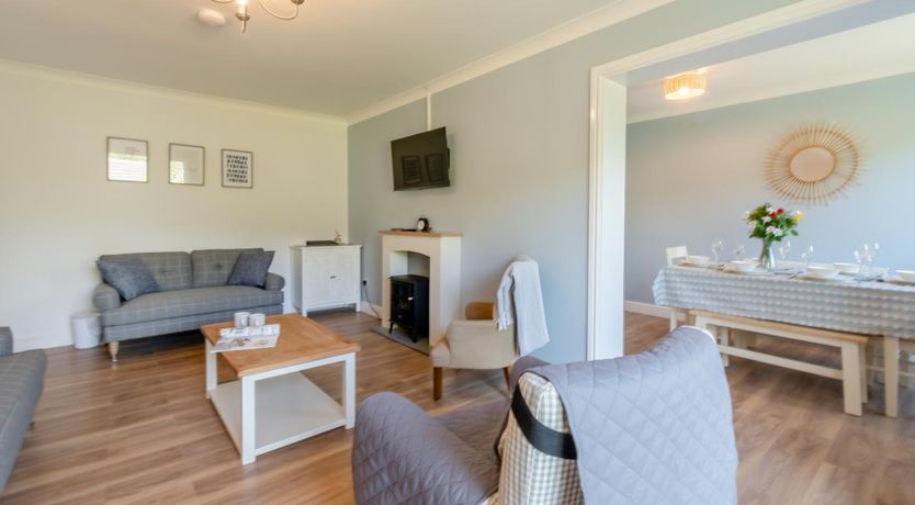Photo of 3 Bed in Tenby