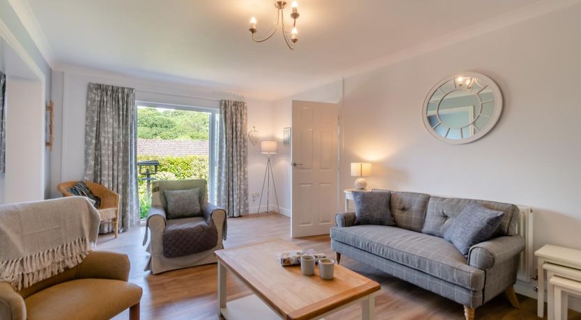 Photo of 3 Bed in Tenby