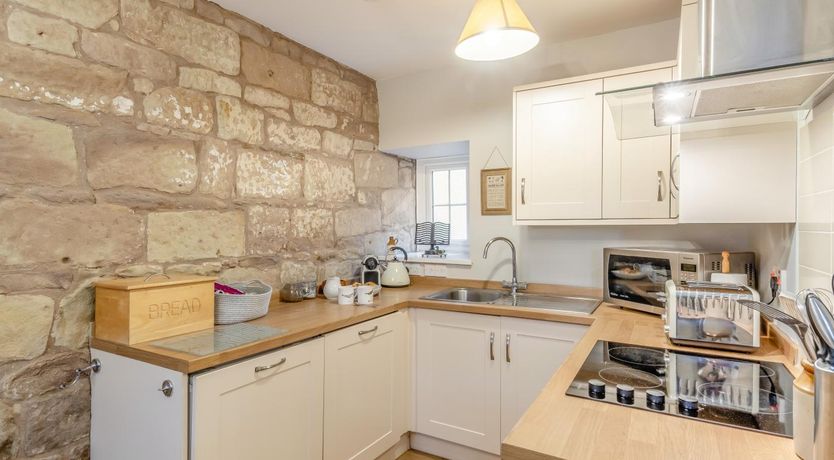 Photo of 3 Bed in North Sunderland