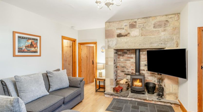 Photo of 3 Bed in North Sunderland