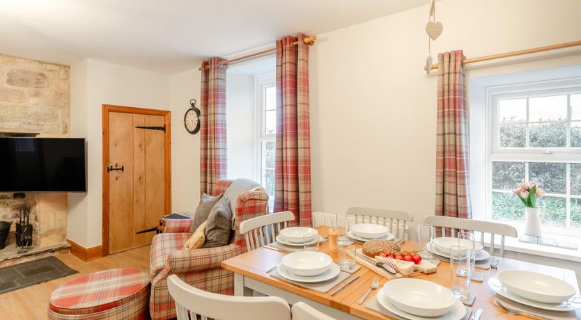 Photo of 3 Bed in North Sunderland