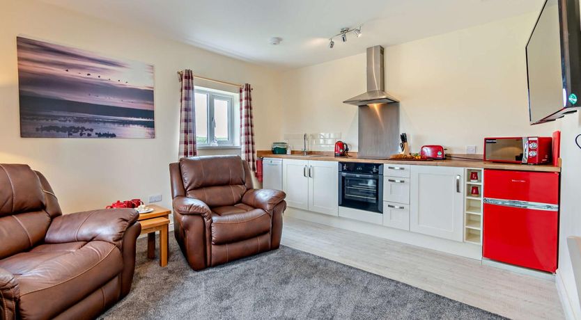 Photo of 1 Bed in Red Roses