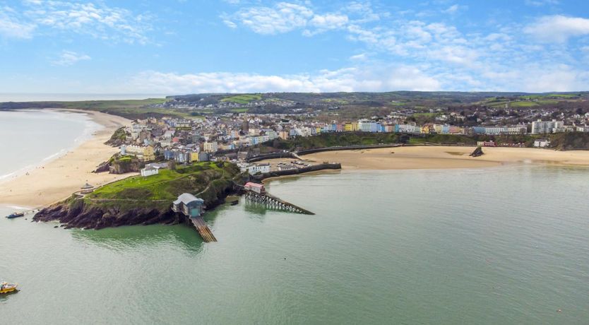 Photo of 2 Bed in Tenby