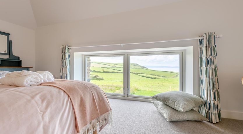 Photo of 3 Bed in Abbotsham