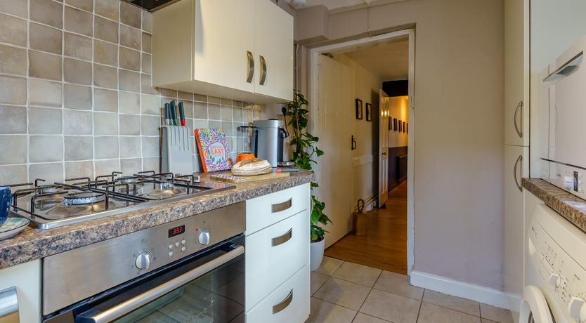 Photo of 3 Bed in Canterbury