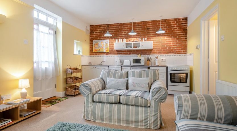 Photo of 1 Bed in Briston