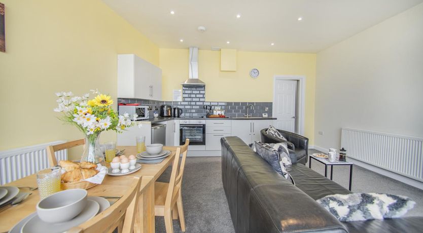 Photo of 2 Bed in Tenby