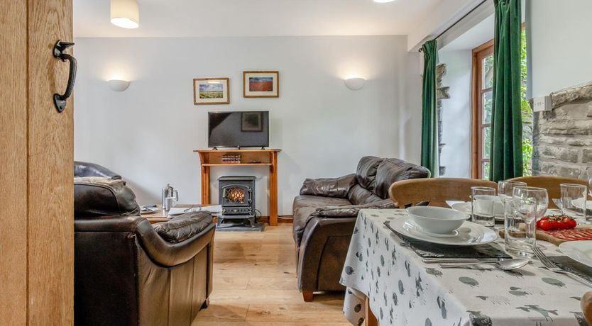 Photo of 3 Bed in Knighton