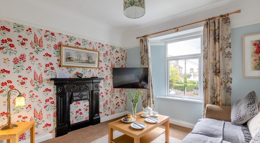 Photo of 1 Bed in Teignmouth