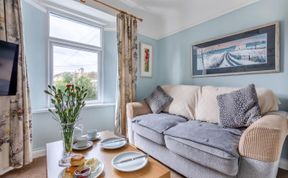 Photo of 1 Bed in Teignmouth