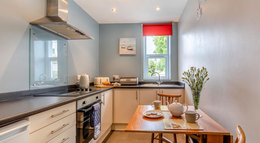 Photo of 1 Bed in Teignmouth