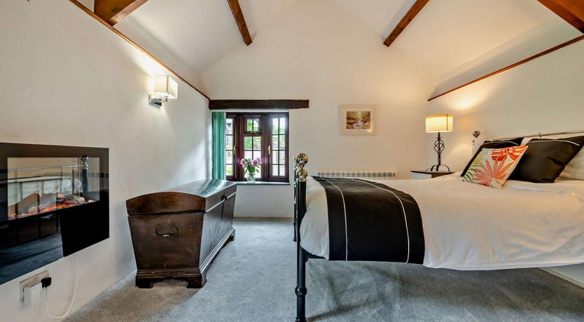 Photo of 1 Bed in Advent