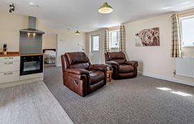 Photo of 1-bed-in-red-roses-3