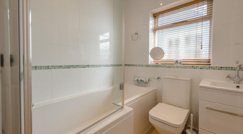 Photo of 2 Bed in Bishopston