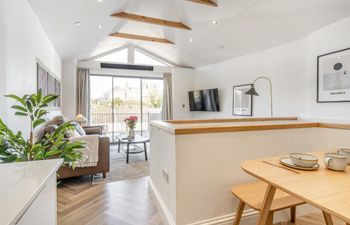 2 Bed in Mumbles Holiday Home