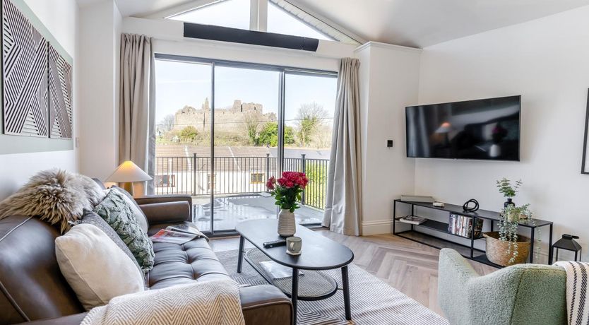 Photo of 2 Bed in Mumbles