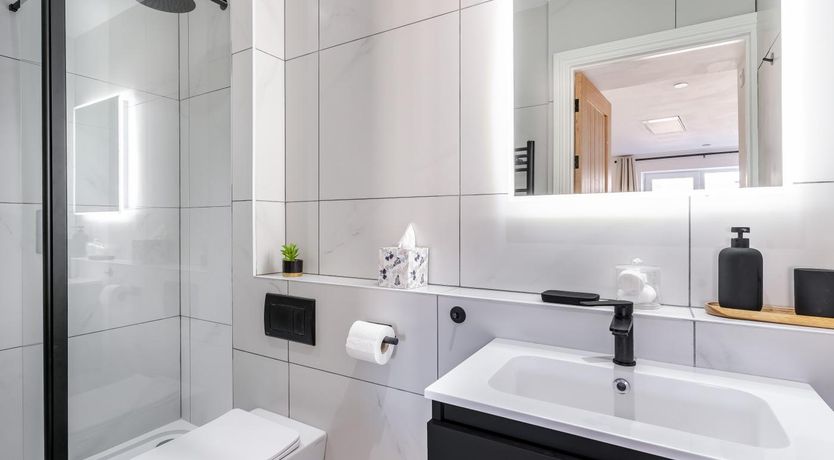 Photo of 2 Bed in Mumbles