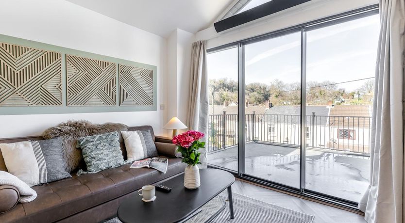 Photo of 2 Bed in Mumbles