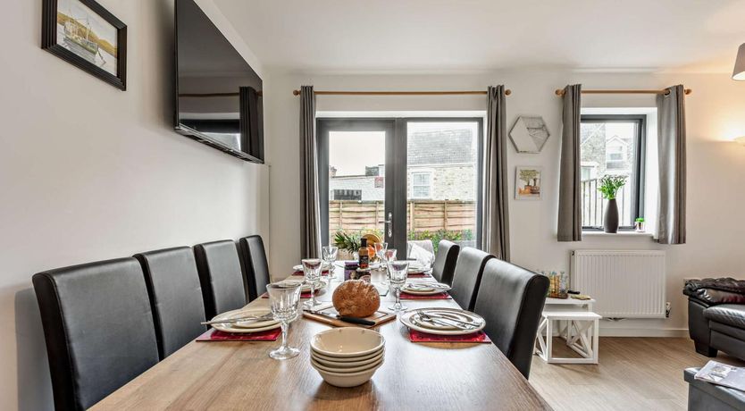 Photo of 3 Bed in Ilfracombe