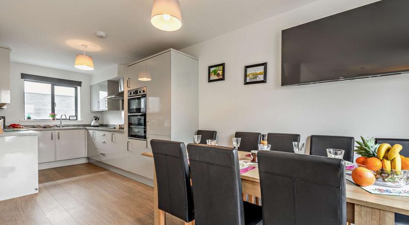 Photo of 3 Bed in Ilfracombe