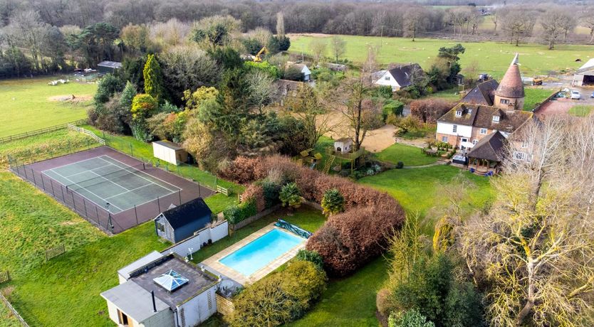 Photo of 7 Bed in Petham