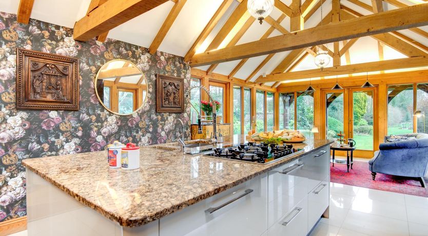 Photo of 7 Bed in Petham