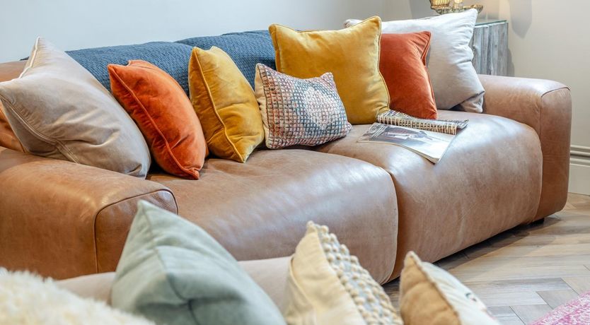 Photo of 4 Bed in Mumbles