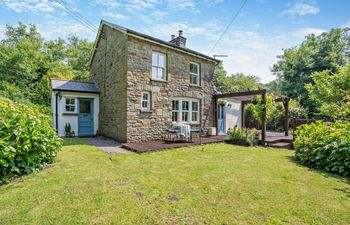 2 Bed in Blackmill Holiday Home