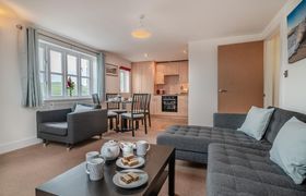 Photo of 2-bed-in-west-bay-2