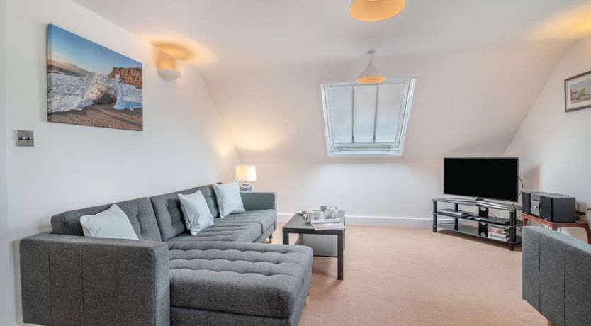 Photo of 2 Bed in West Bay
