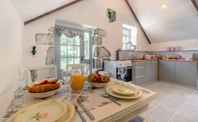 Photo of 2 Bed in Trewoon