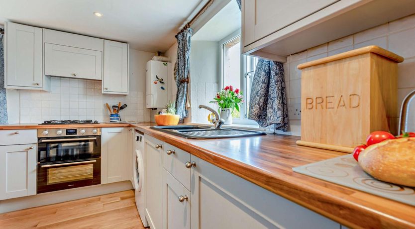 Photo of 2 Bed in St. Issey