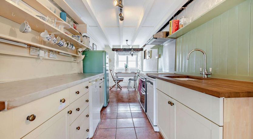 Photo of 2 Bed in Frogmore