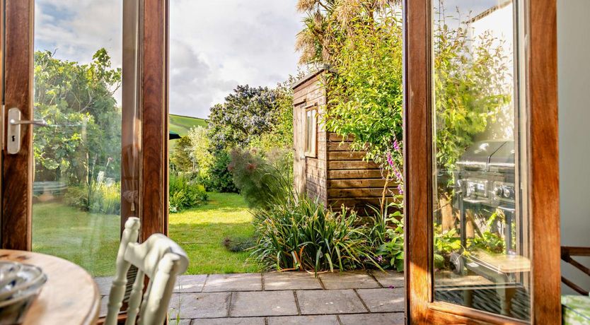 Photo of 2 Bed in Frogmore