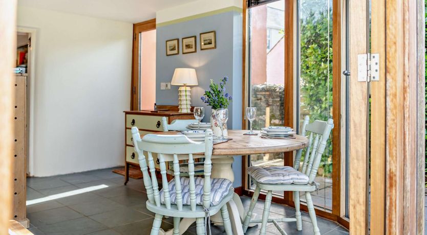 Photo of 2 Bed in Frogmore