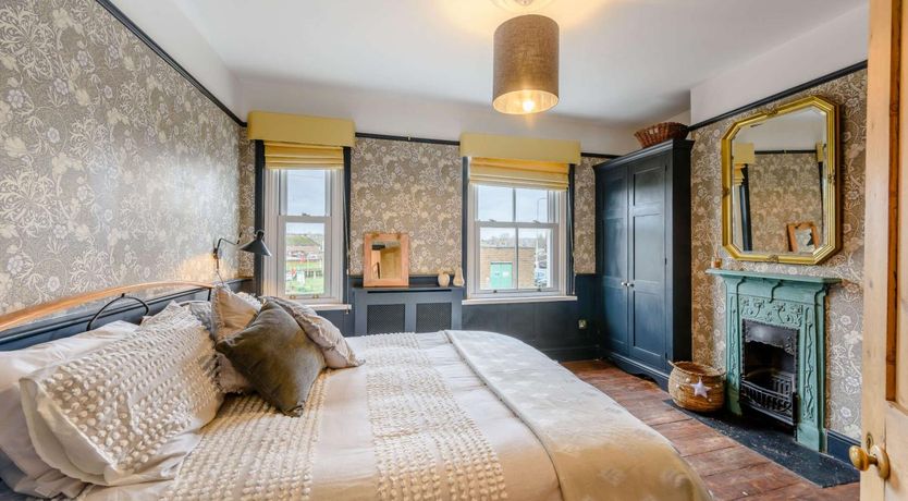 Photo of 2 Bed in Rye