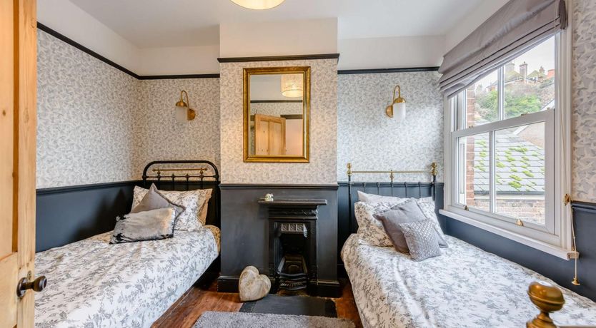 Photo of 2 Bed in Rye