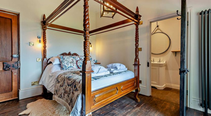 Photo of 1 Bed in Tollard Royal