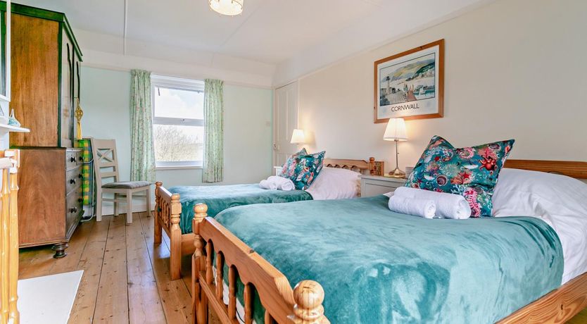 Photo of 3 Bed in St. Levan