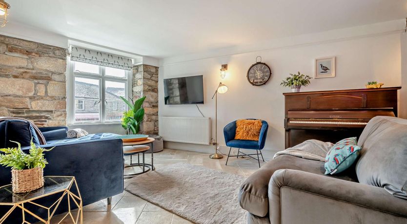 Photo of 7 Bed in St. Agnes