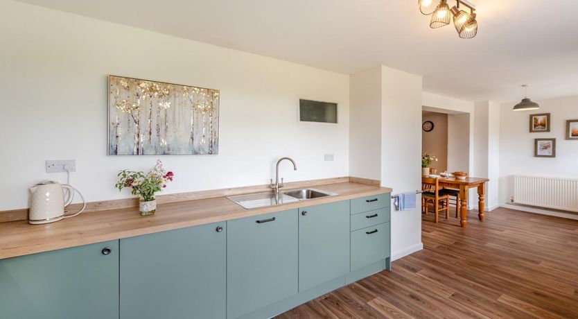 Photo of 3 Bed in Bideford