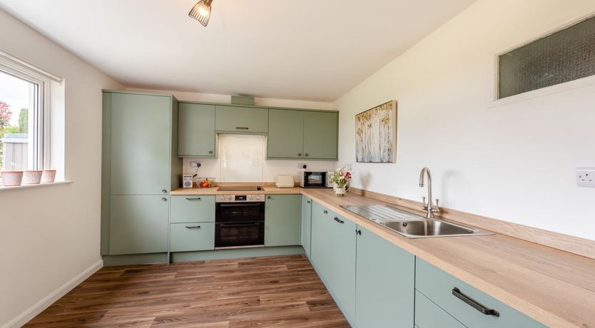 Photo of 3 Bed in Bideford