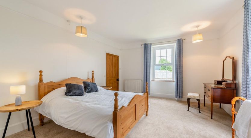 Photo of 3 Bed in Bideford
