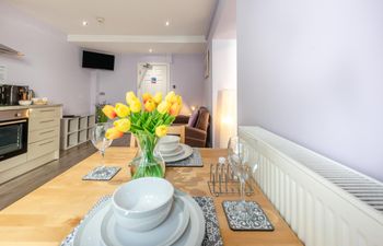 1 Bed in Tenby Holiday Home