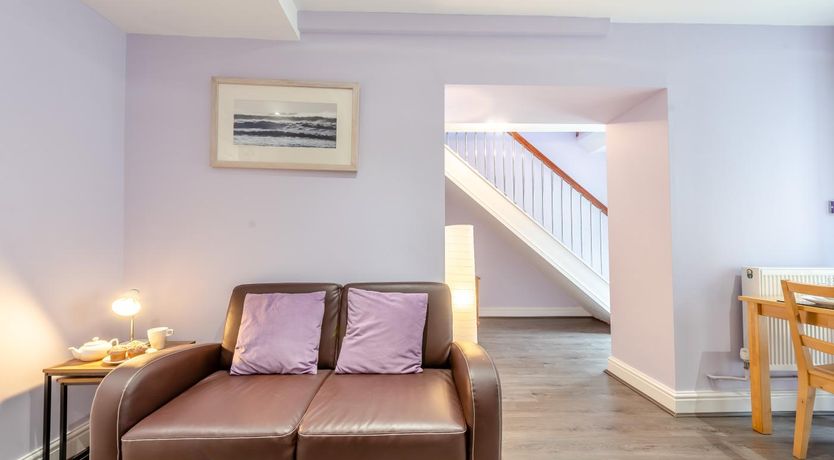 Photo of 1 Bed in Tenby
