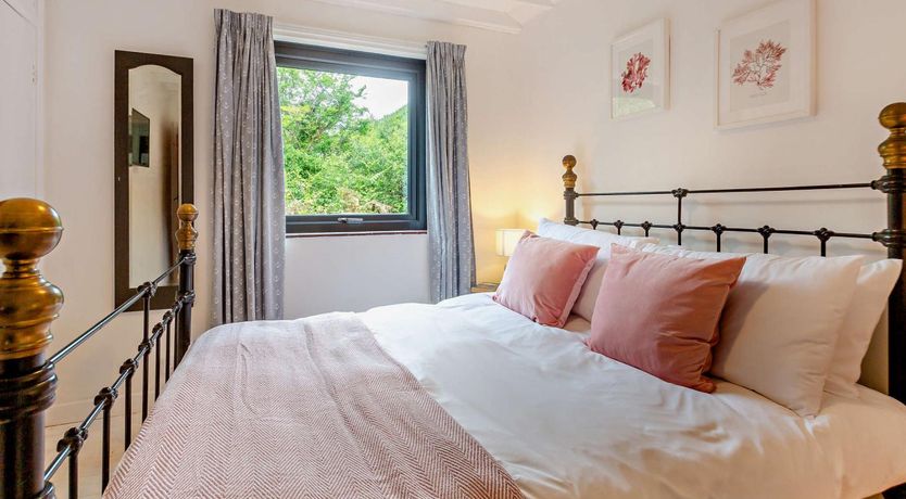 Photo of 2 Bed in Aberdaron
