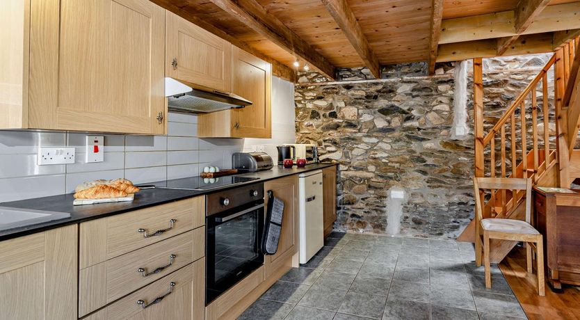 Photo of 2 Bed in Cross Inn