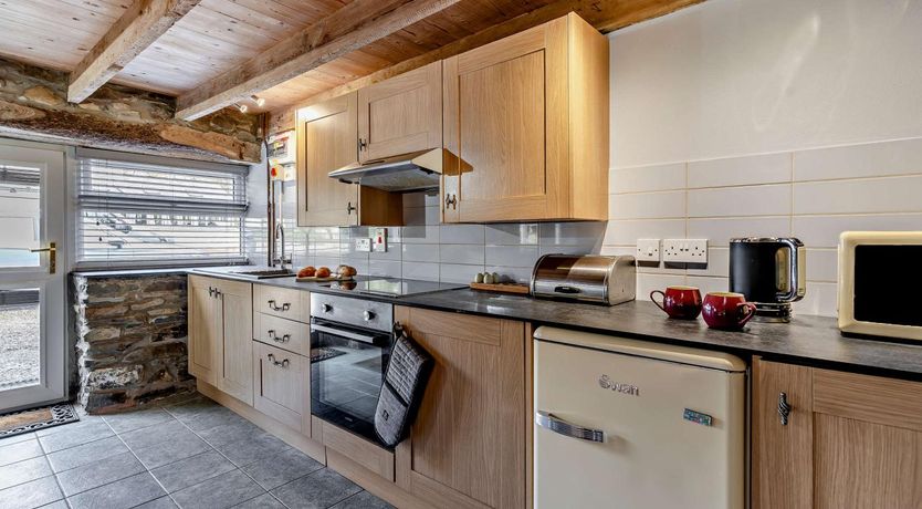 Photo of 2 Bed in Cross Inn